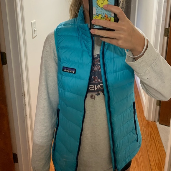 xs turquoise Patagonia vest - Picture 2 of 4